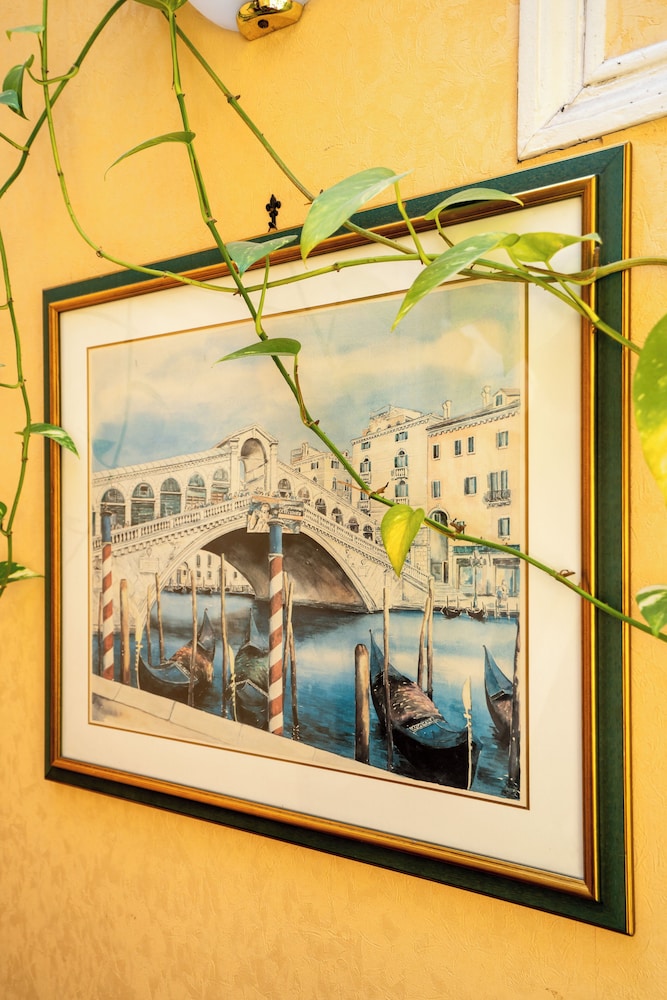 Tintoretto Hotel 52/79