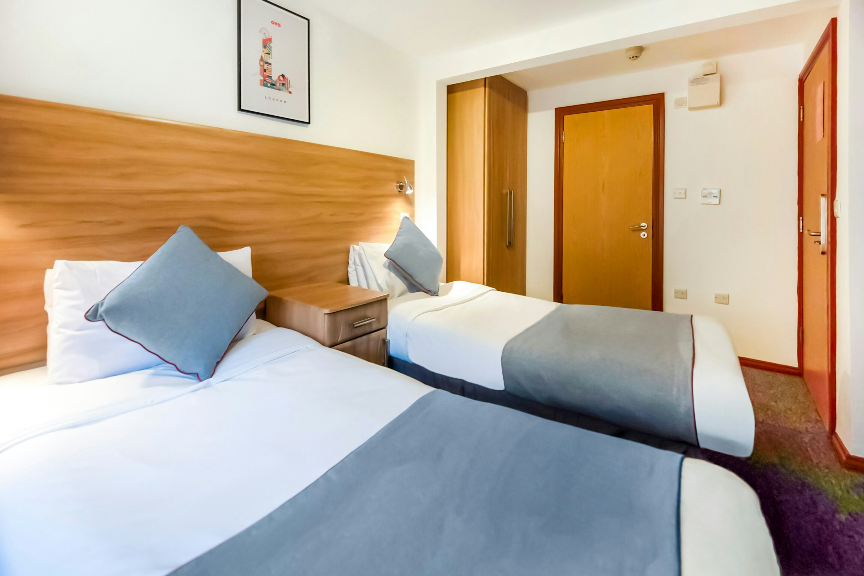 Standard Twin Room