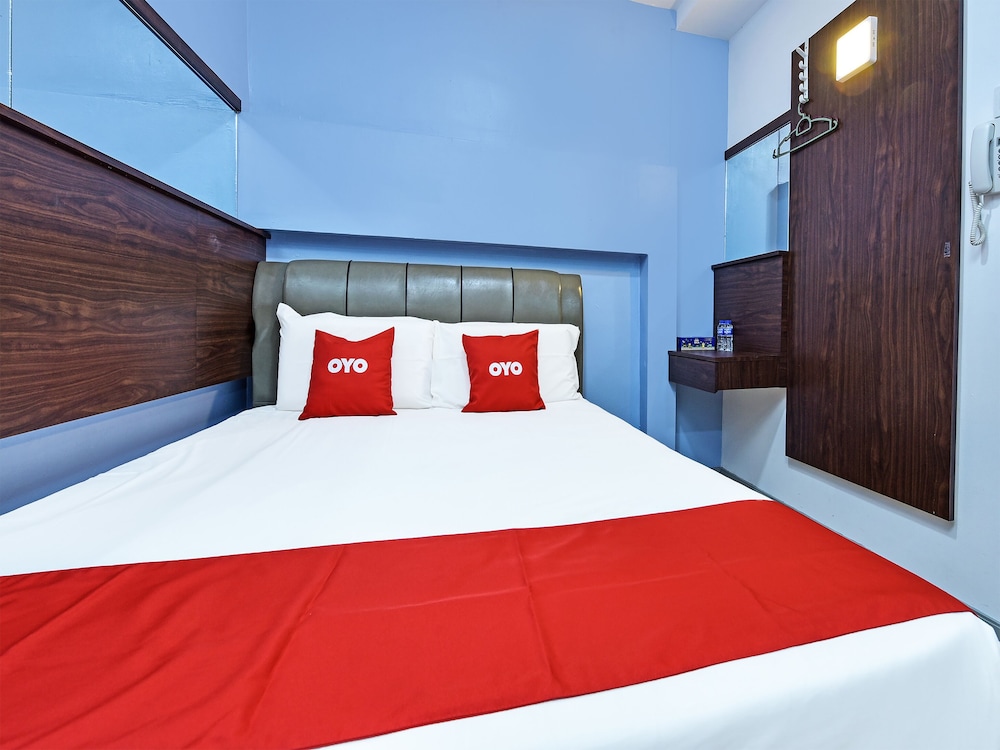 Oyo 768 Fajar Baru Boutique Hotel 21/39
