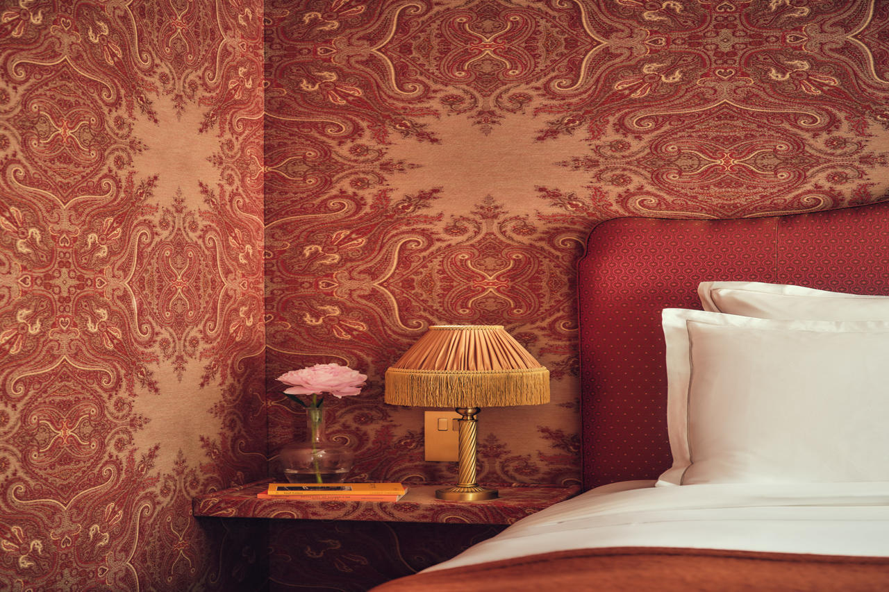 Hotel des Peintres 8/18