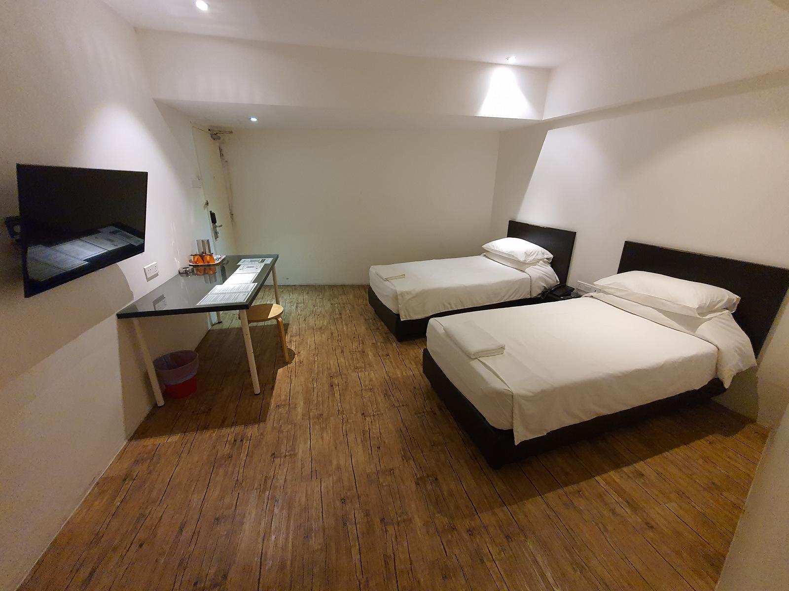 Standard, Twin Beds, No Window