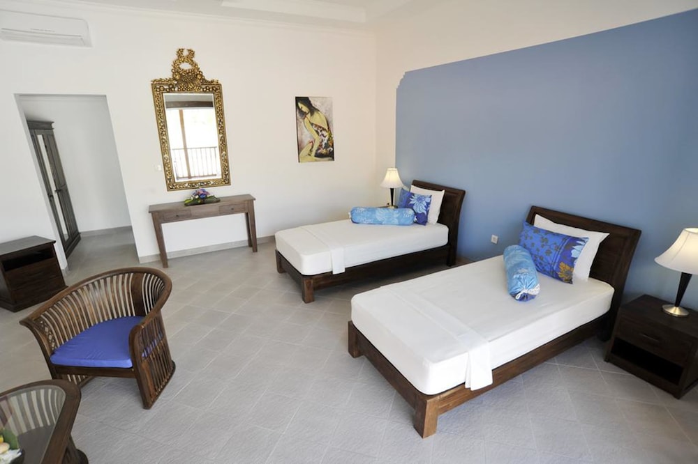 Aquarius Beach Hotel 21/64