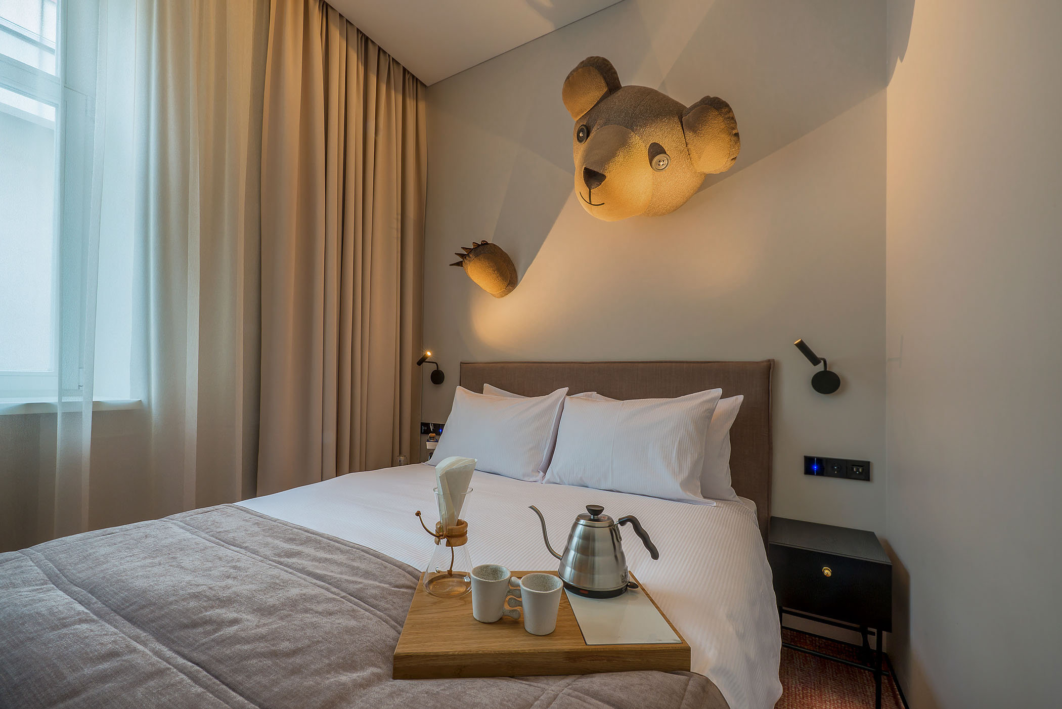 Artagonist Art Hotel 7/37