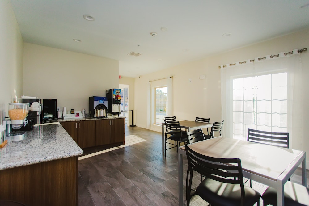 Scottish Inns & Suites Atascocita 25/30