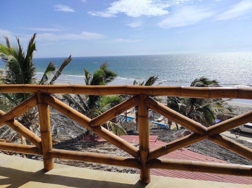 Hotel Costa Blanca de Mancora 2/50