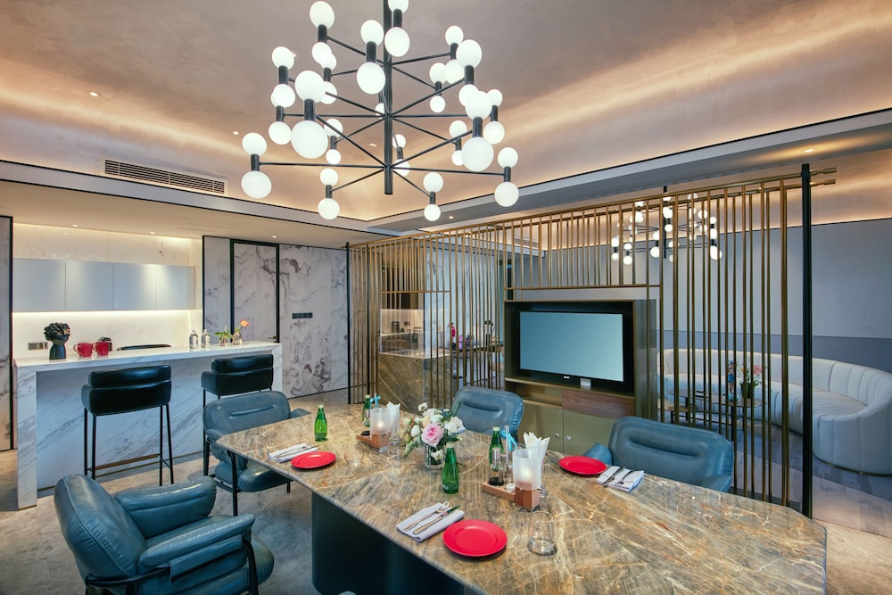 Juntels Binjiang Hangzhou 40/43