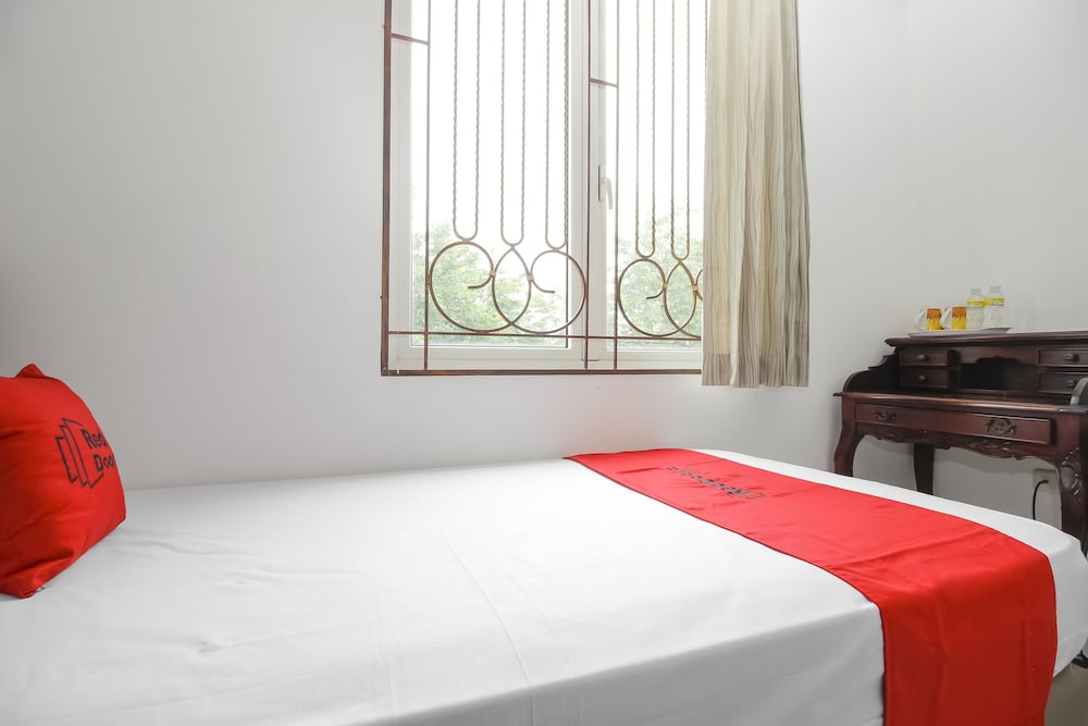 Reddoorz Permata Sari Karawaci 12/32