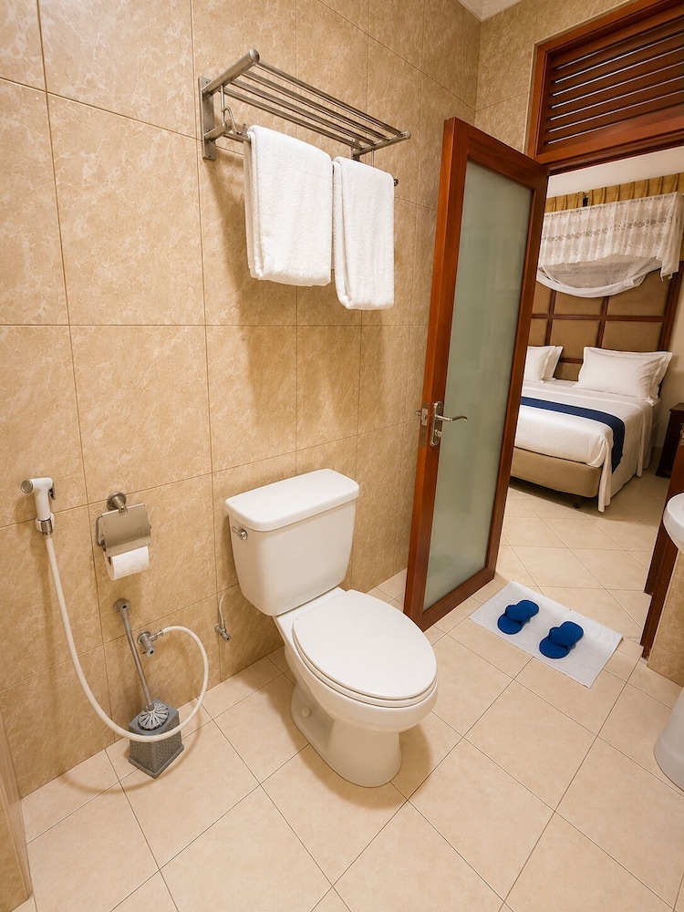 Shamool Inn Hotel 48/50