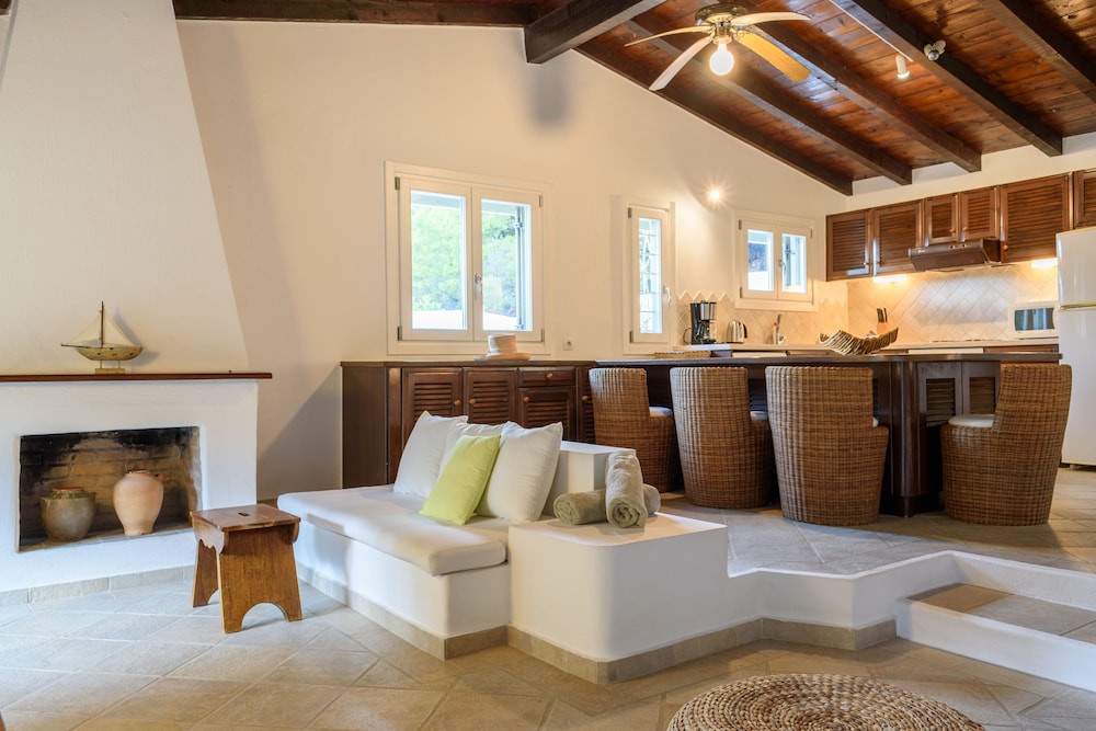 Skiathos Holidays Hotel 33/63