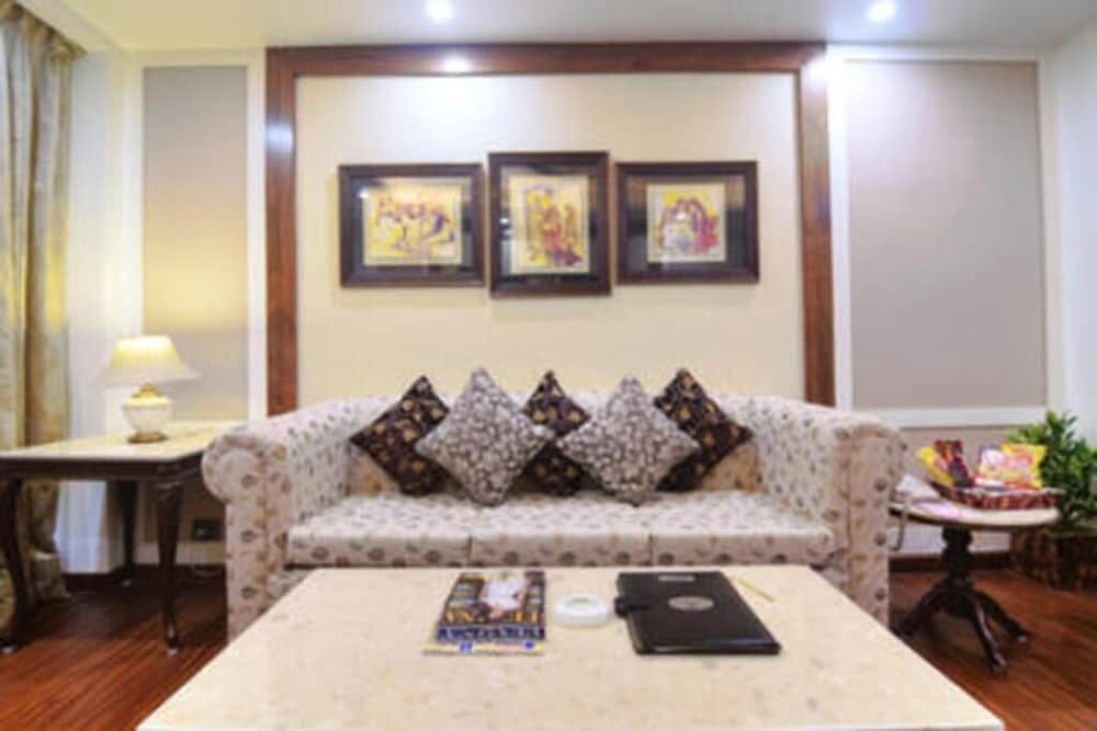 Hotel Chanakya Patna 20/34