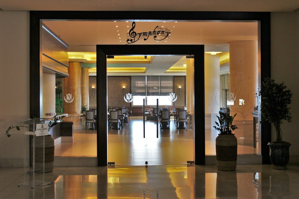 GOLDEN TULIP JIYEH MARINA RESORT 7/50