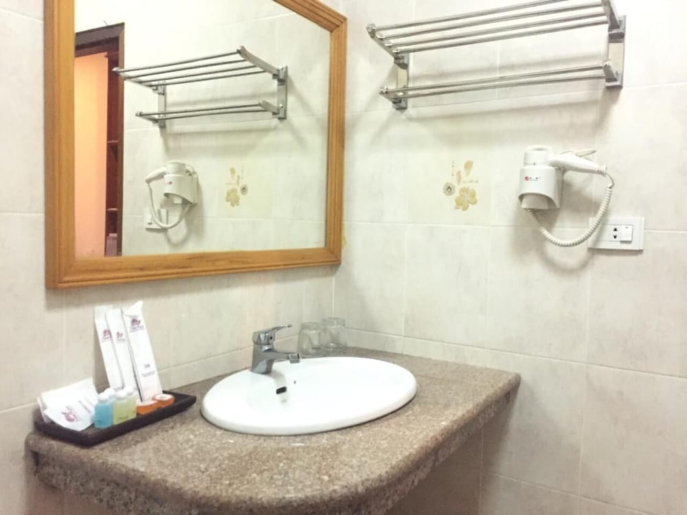 New Rose Boutique Hotel 63/66