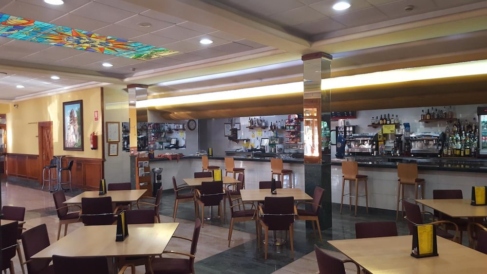 HOTEL DEL SOL 14/19