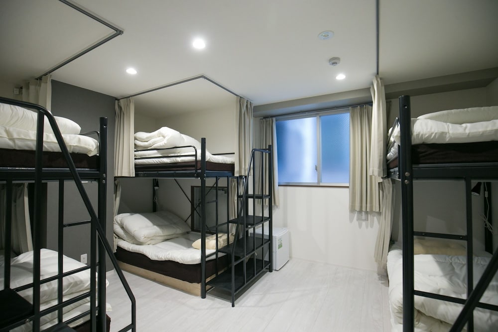 Hotel Mikado 27/67