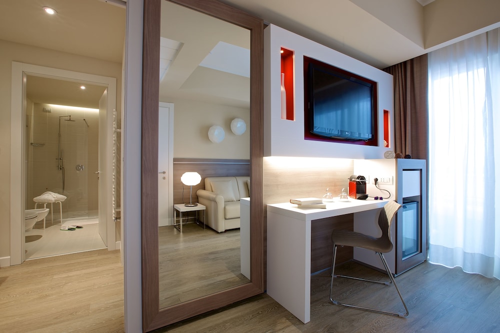 ENJOY GARDA HOTEL 24/69