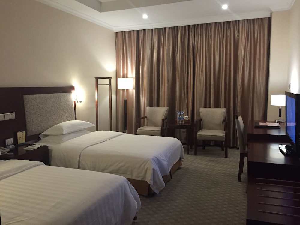Yuxing Hotel 6/19