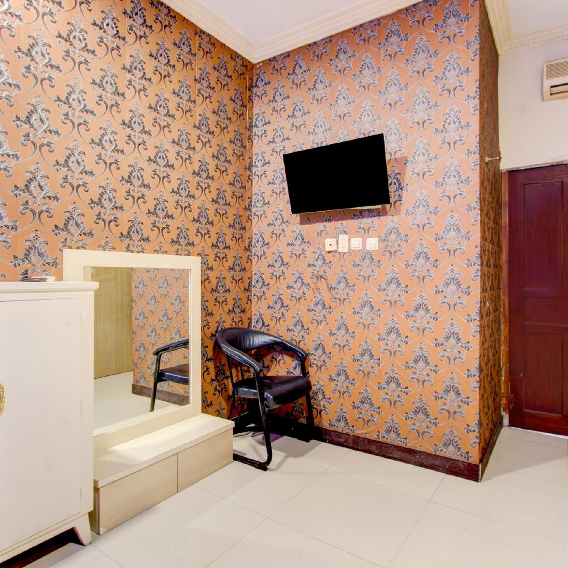 Hotel O near Maguwoharjo Stadium formerly Graha Ngaso 28/31