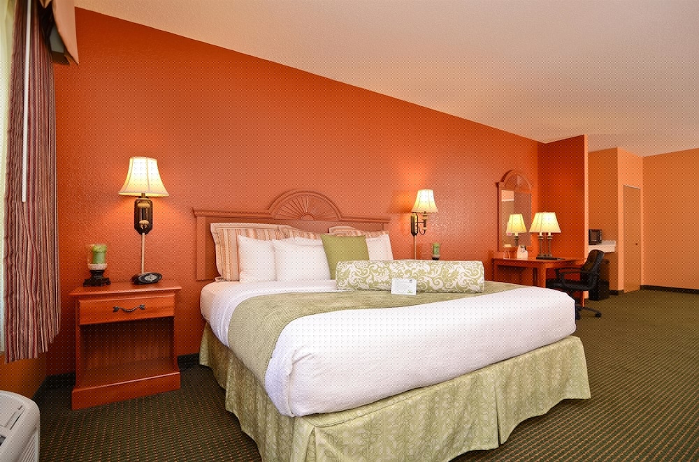 AmericInn by Wyndham Grinnell 25/60