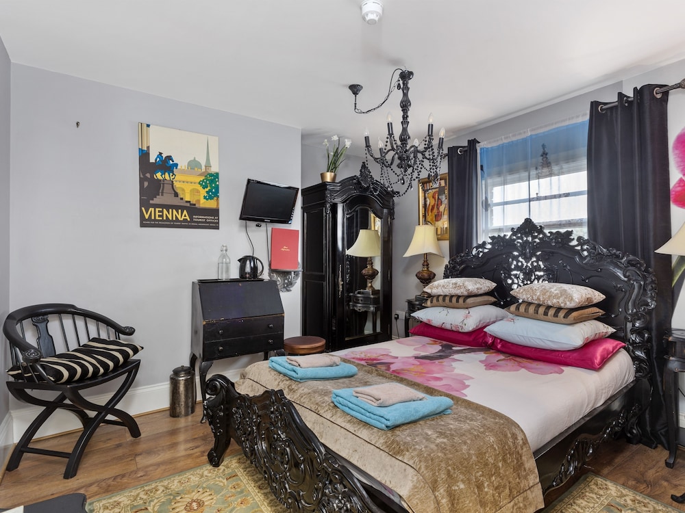 Mamas Inn Boutique Guest House 43/50