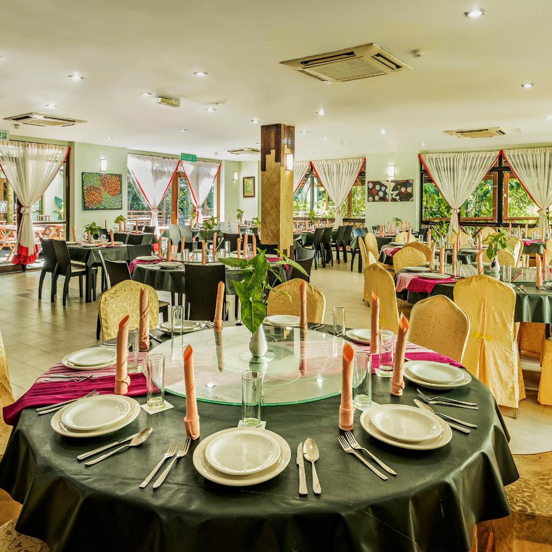BORNEO TROPICAL RAINFOREST RESORT 36/55