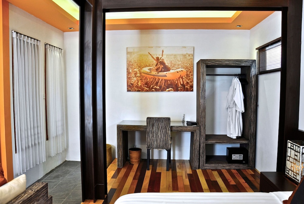 KIES VILLAS LOMBOK 53/67