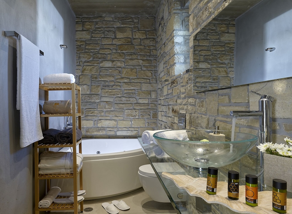Kouros & Kori Villas 44/49