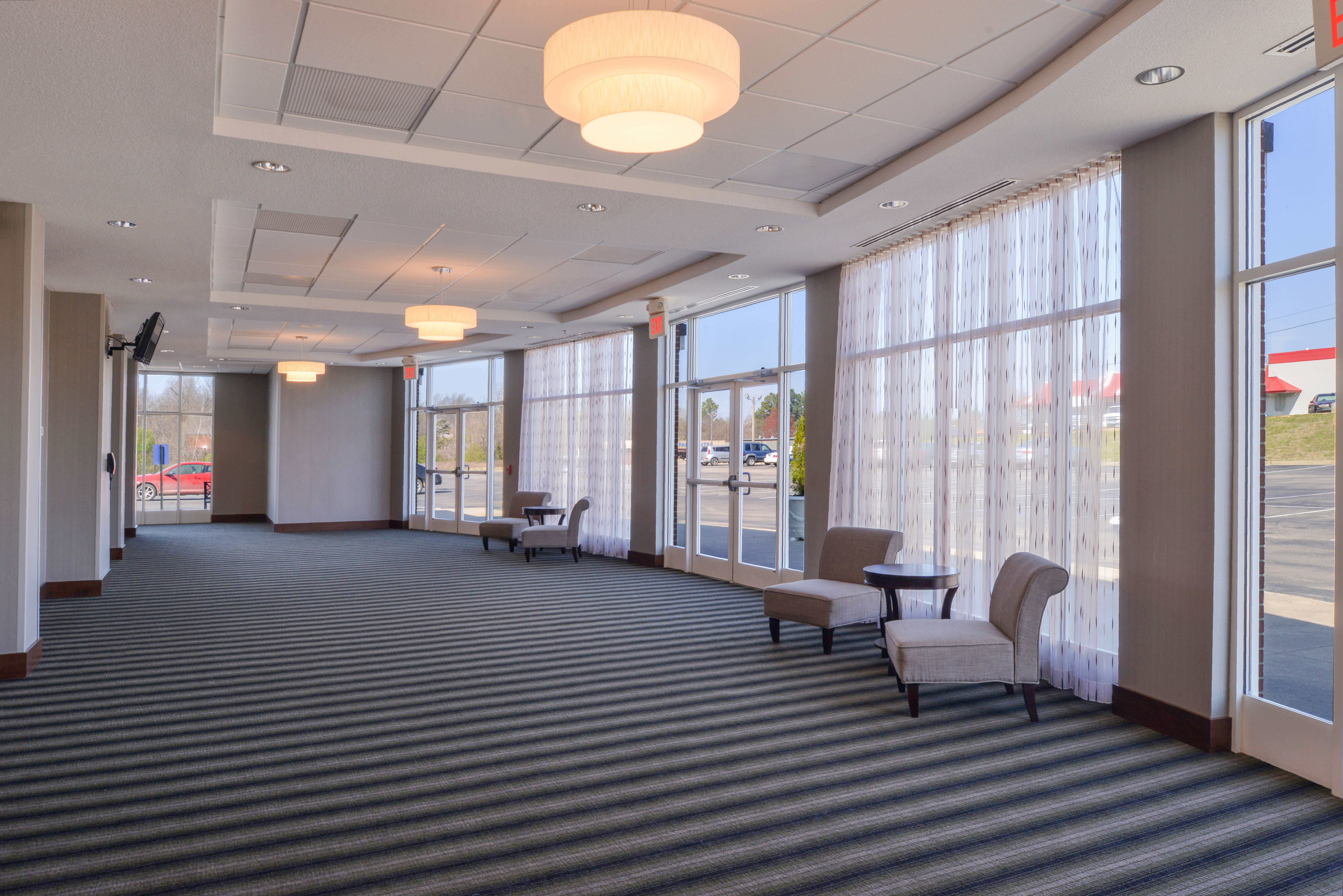 Holiday Inn Poplar Bluff an IHG Hotel 69/73