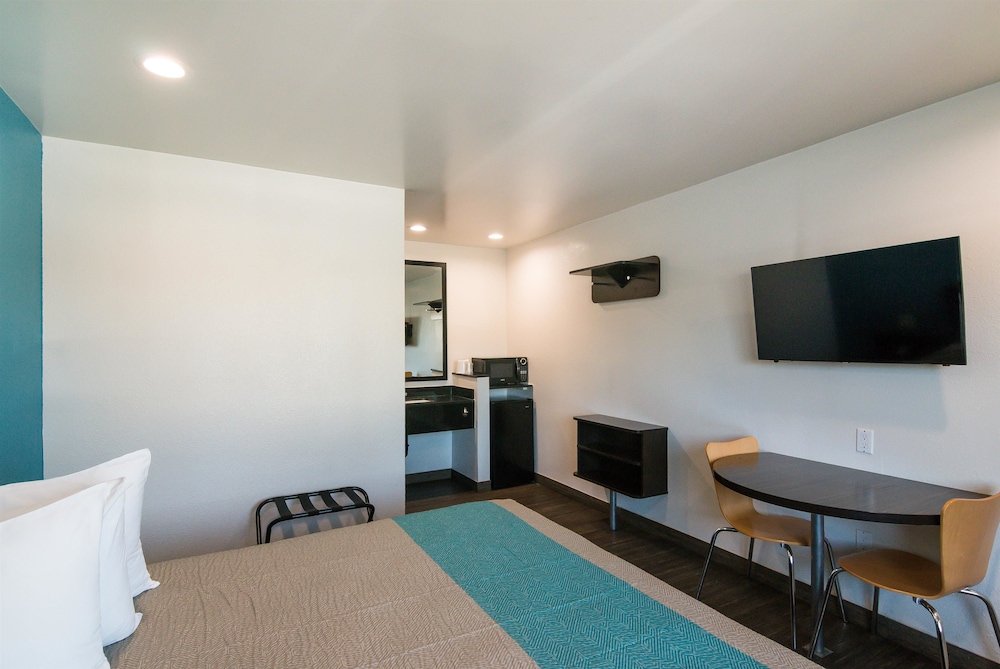 Motel6 South El Monte, CA - Los Angeles 26/44