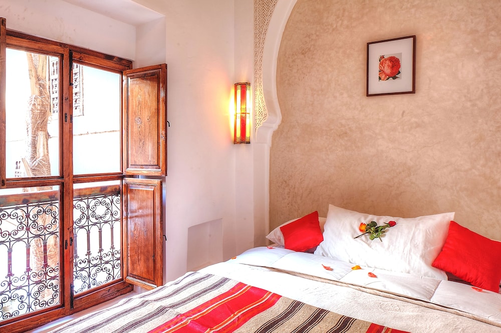 Riad Carina 15/75