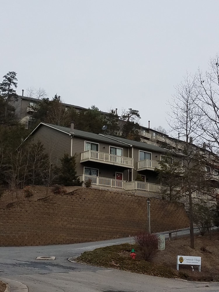 Creekside Village 1/23