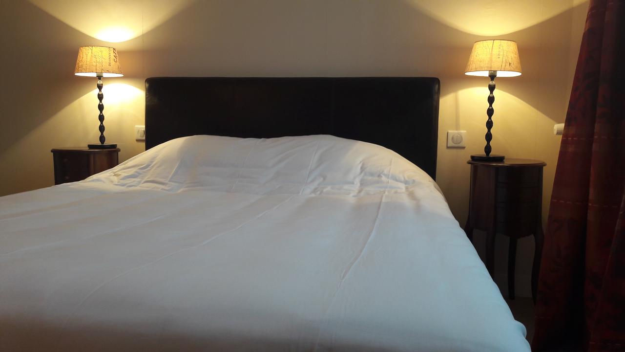 HOTEL LES AUBEPINES 8/15