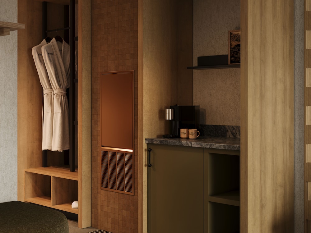 The Kenrick Hotel 44/49