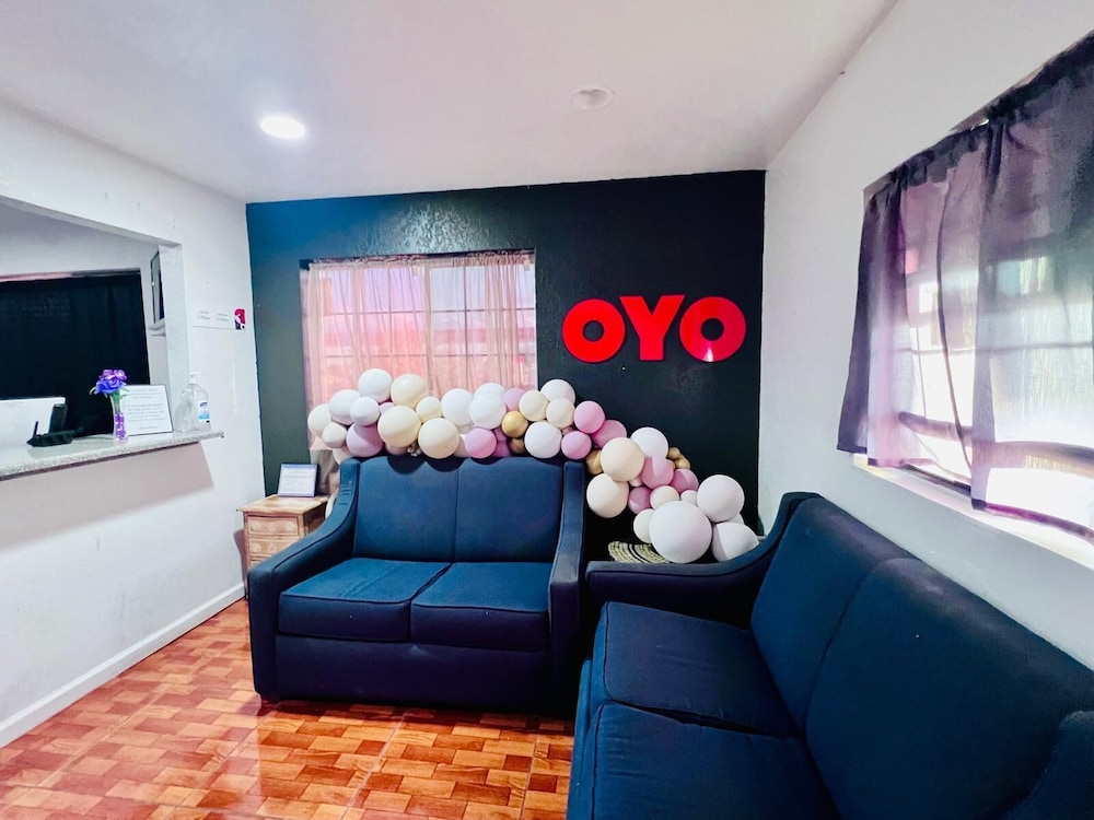 OYO Garden Inn and Suites Pearsall I-35 East 9/21