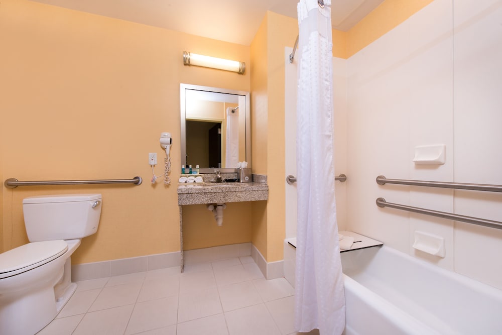 Holiday Inn Express Hotel And Suites Scranton 28/69