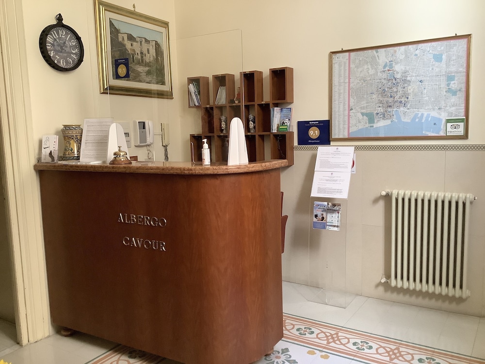 Albergo Cavour 8/35