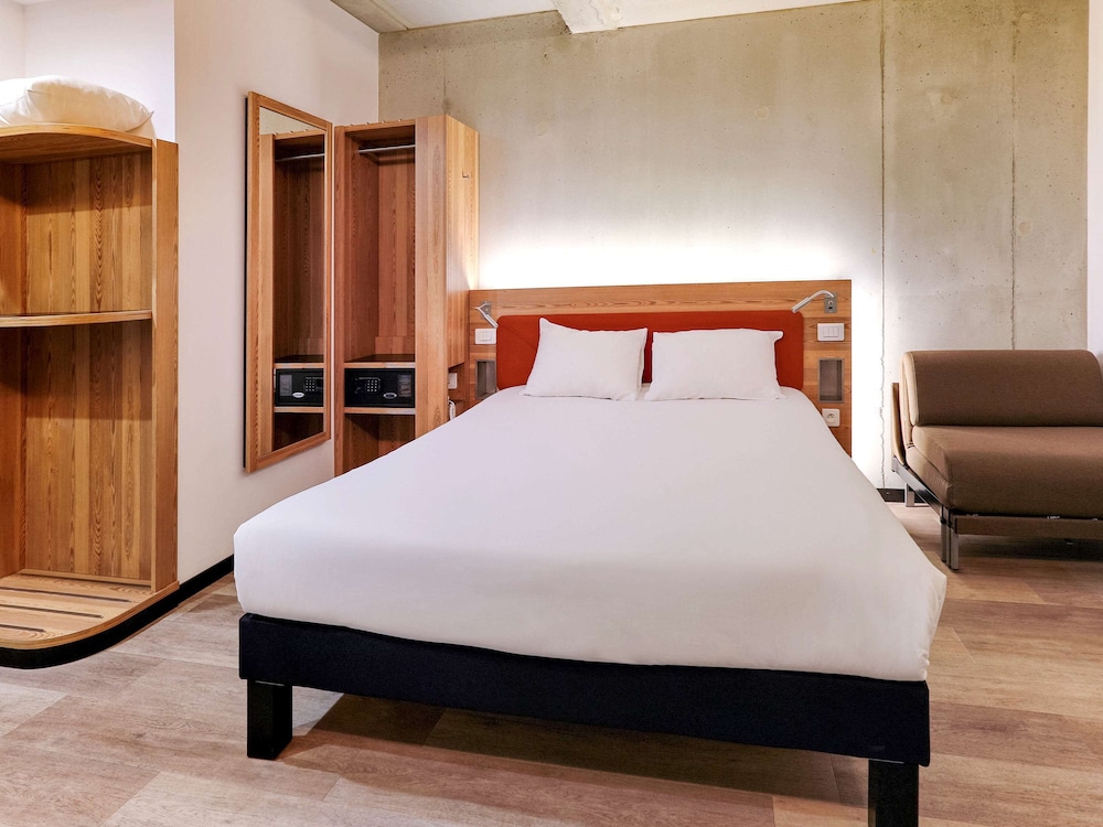 ibis Styles Ajaccio Napoleon 21/65