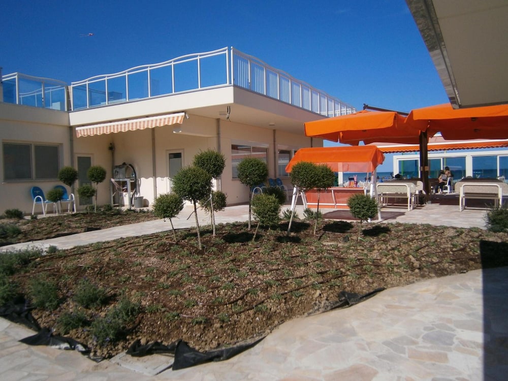 Hotel Levante 38/45