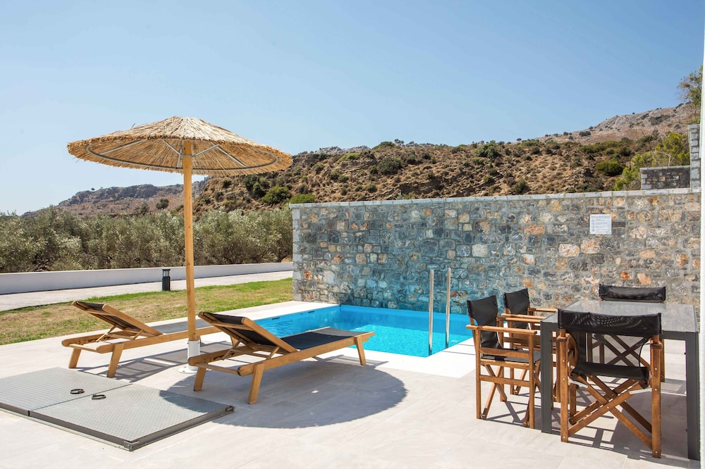 Terra Pietra Luxury Villas & Suites 34/42