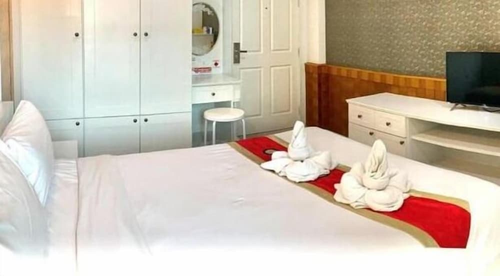 Ploy's Pearl Hotel 20/41