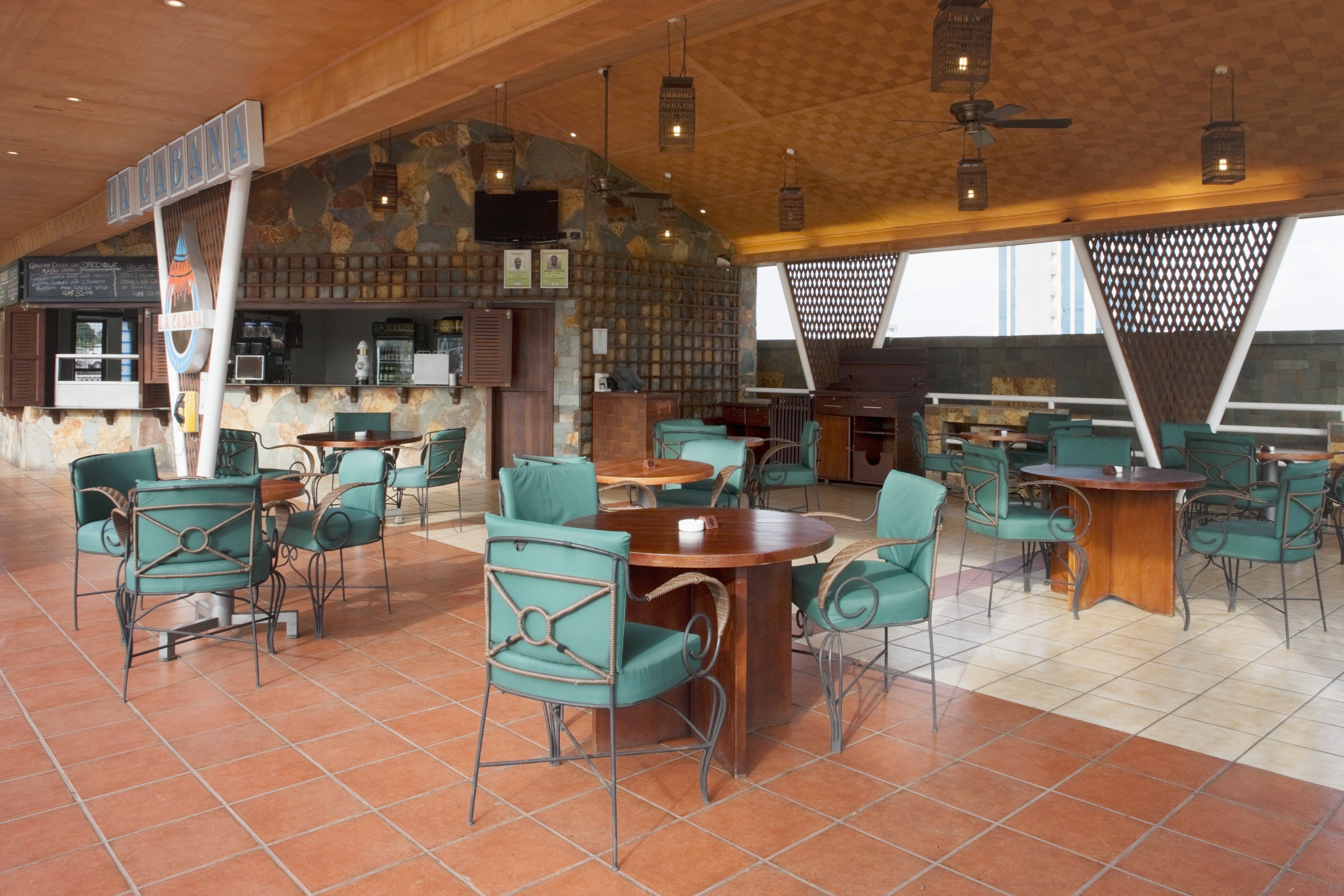 HOLIDAY INN ACCRA AIRPORT 41/60