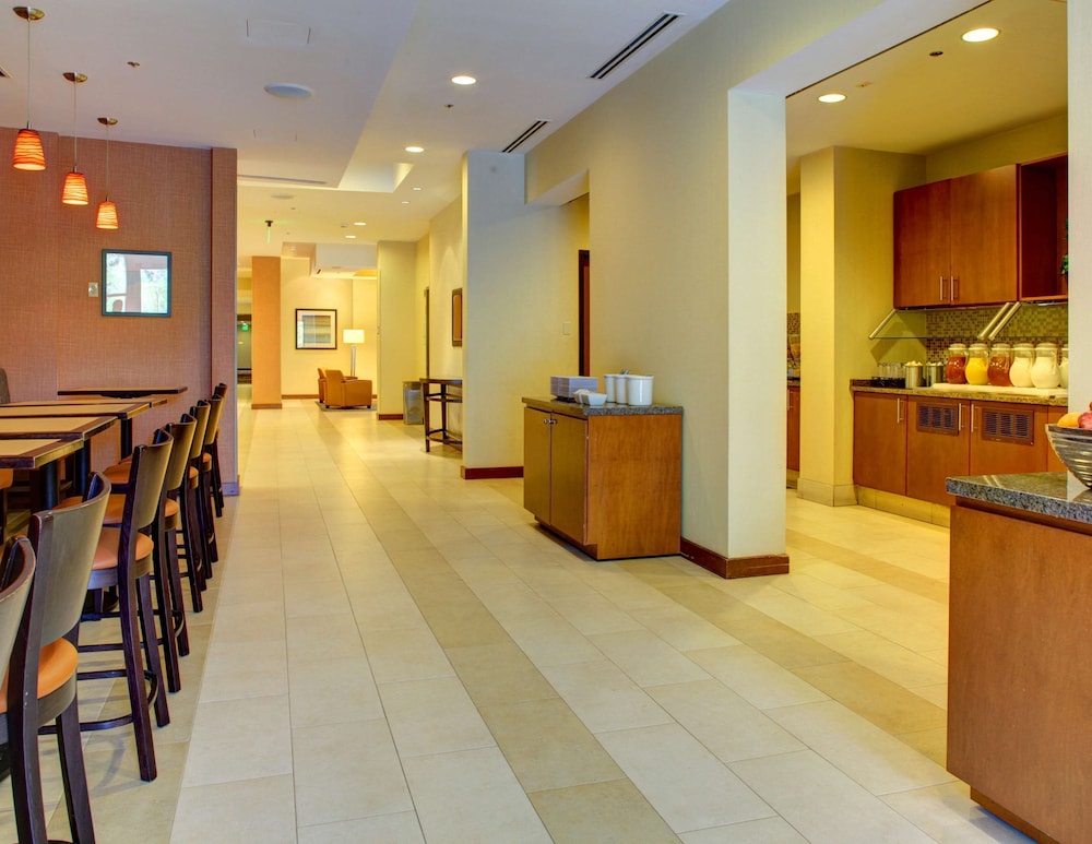 Hyatt House Fort Lauderdale Airport - South & Cruise Port 8/52