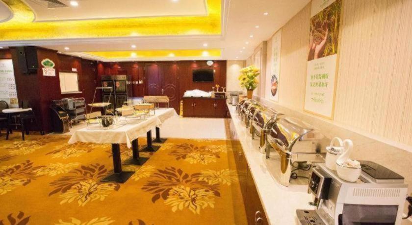 Vienna Hotel (Shanghai Changxing Island) 46/50