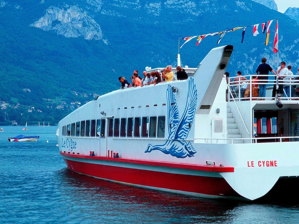 Hotel Ibis Annecy Centre Vieille Ville 3/73