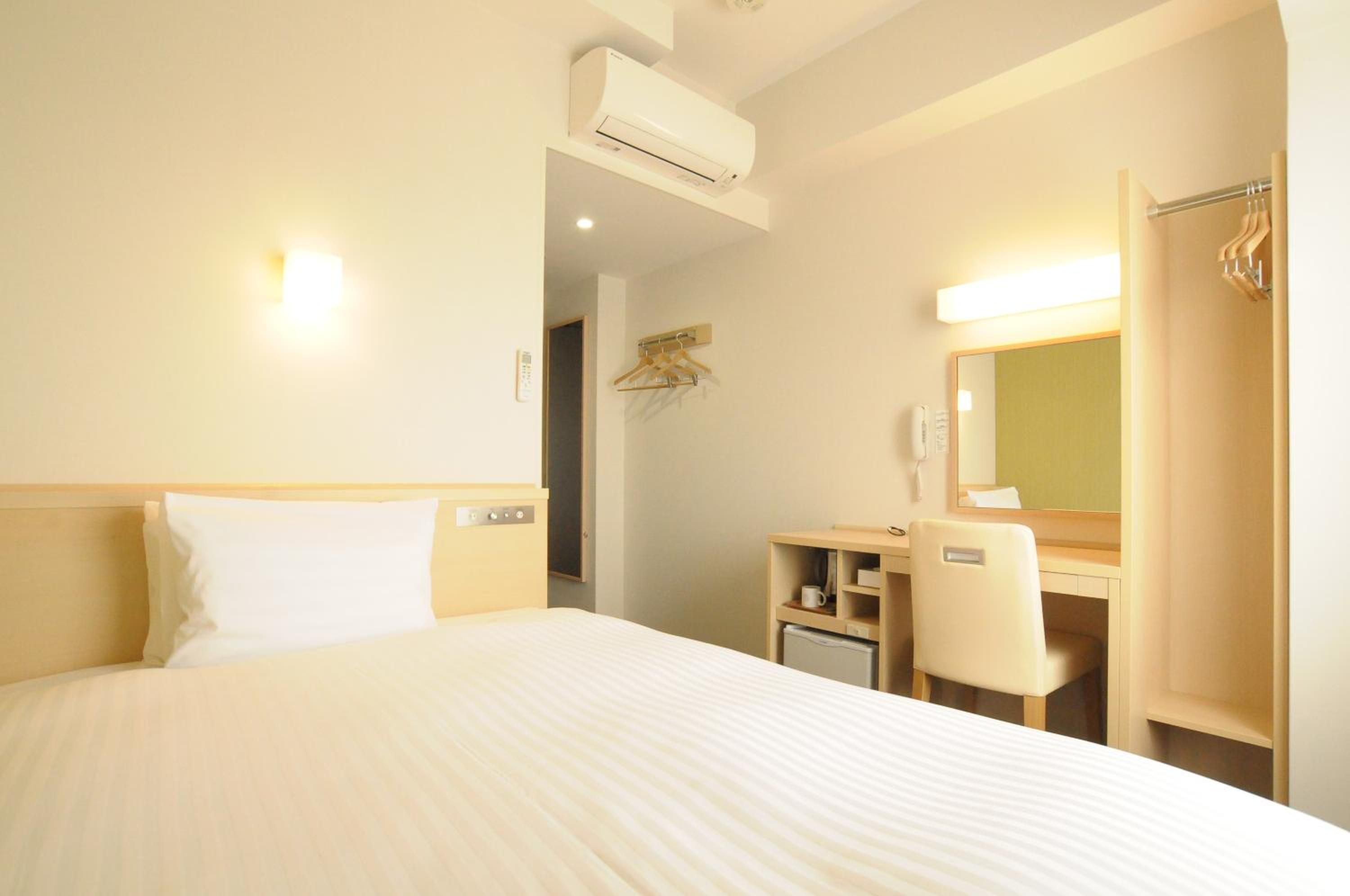 Room, Double Bed