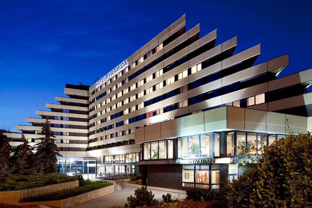 OREA HOTEL PYRAMIDA 5/73