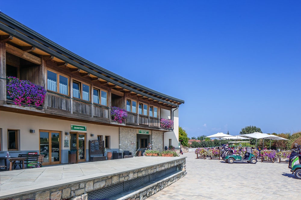 Active Hotel Paradiso in CASTELNUOVO DEL GARDA