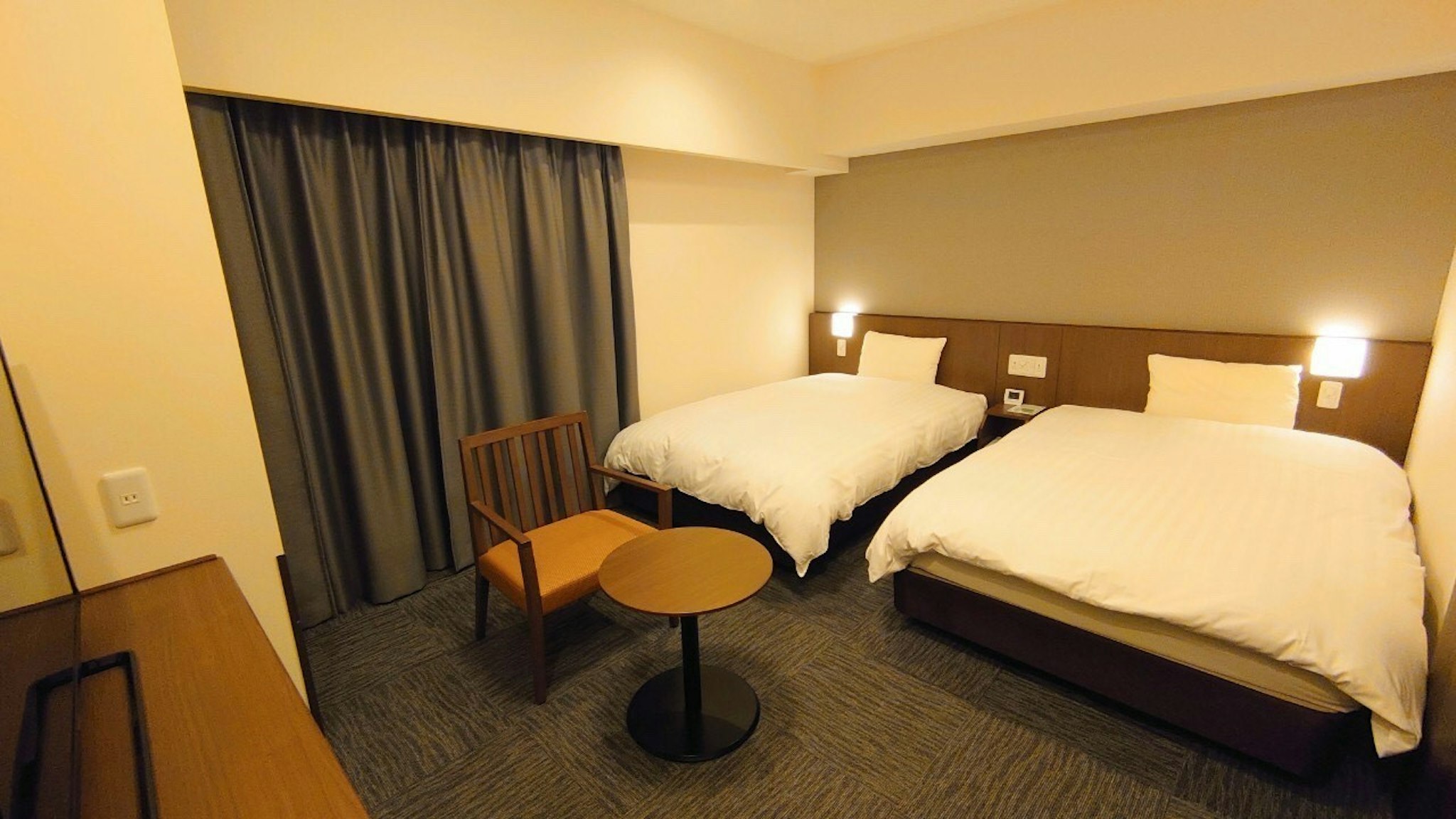 Deluxe, Twin Beds
