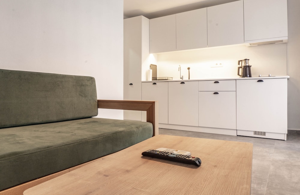 Daphnis Hotel 9/46