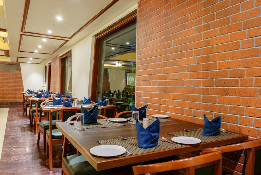 Valley View Beacon Resort, Mahabaleshwar 40/50