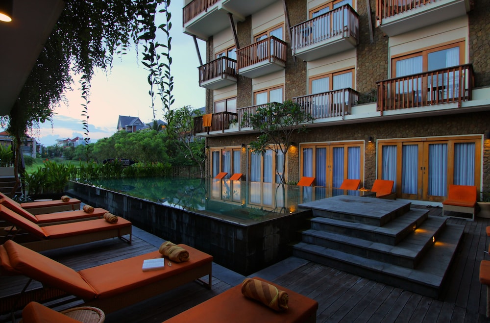 The Kirana Canggu Hotel 5/67